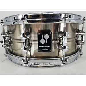 SONOR - KS-14X5.75-SDB - Caisse claire Kompressor - Laiton 14x5.75 - Finition noire nickelée