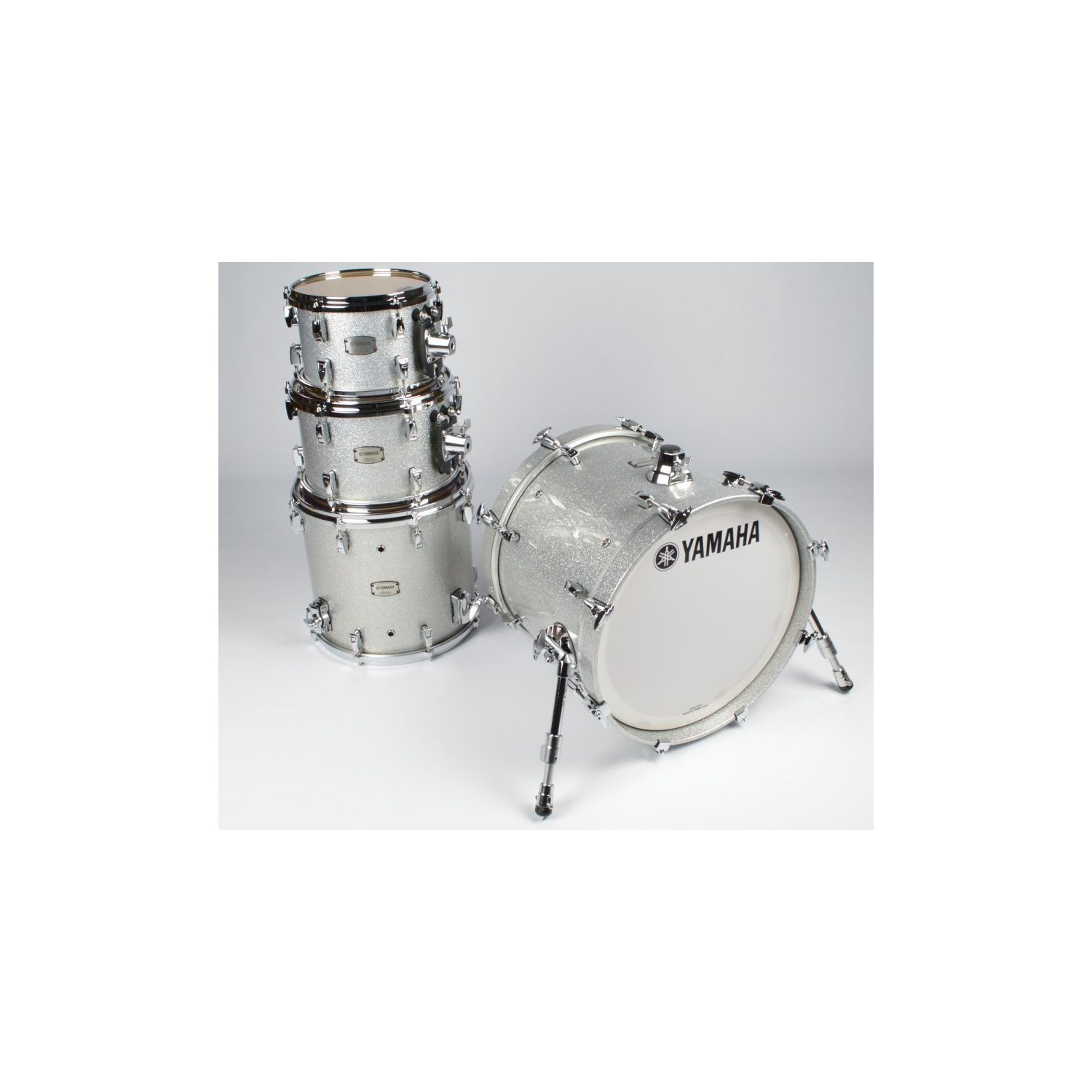 YAMAHA - Ensemble de batterie Absolute Hybrid Maple 10''-12''-14''-20” avec caisse claire 14'' - Silver Sparkle