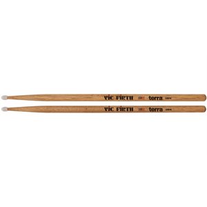 VIC FIRTH - AMERICAN CLASSIC® BAGUETTES 5BTN SÉRIE TERRA - POINTE EN NYLON